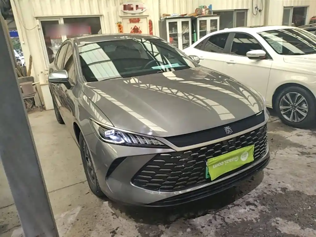 BYD Qin PLUS 2026 DM-i Smart Edition 128KM Progressive фото 4