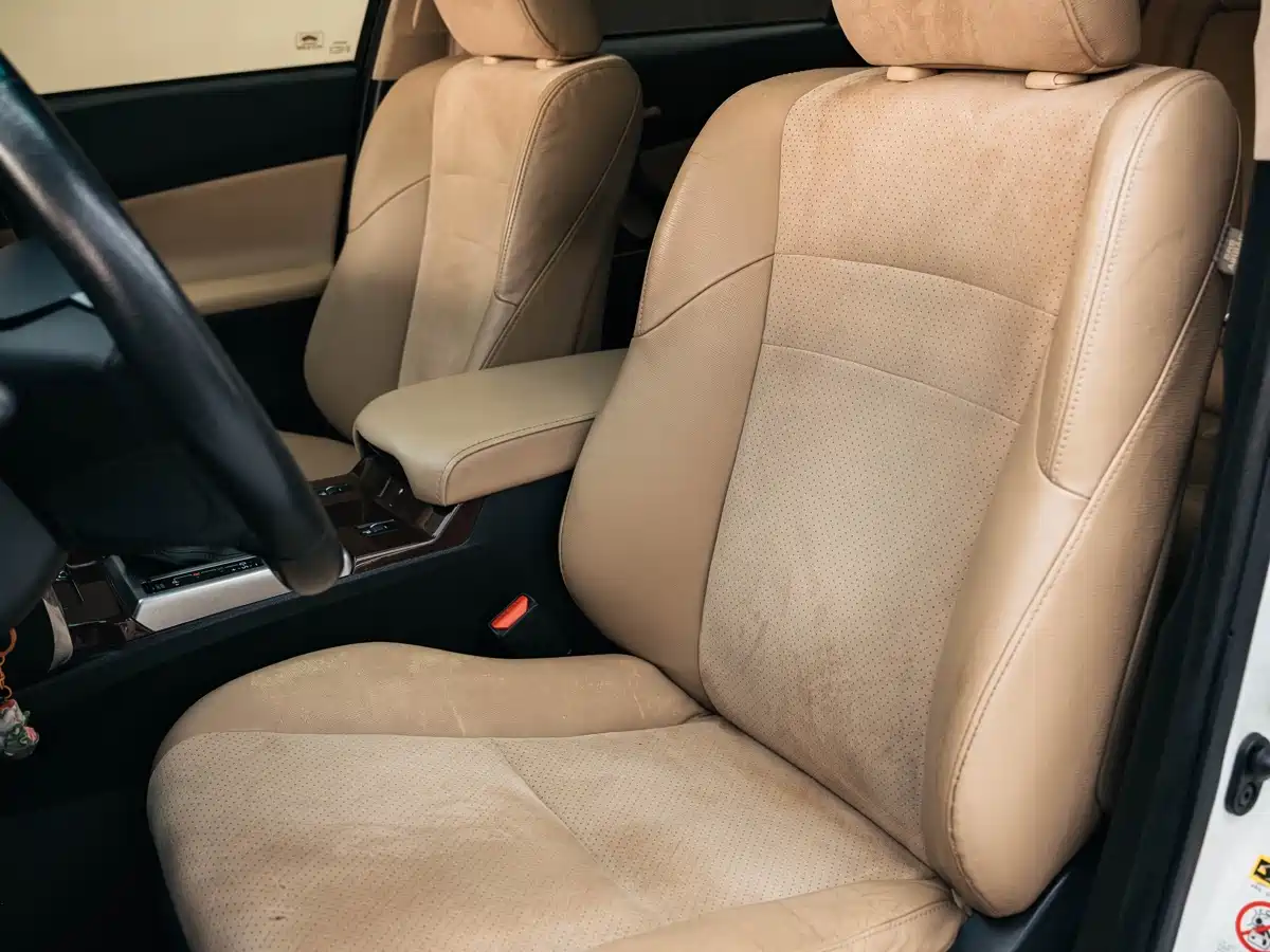 Toyota Reiz 2013 2.5V Shangrui Navigation Edition фото 21