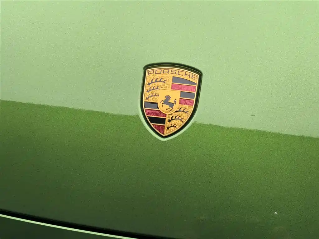 Porsche Taycan 2022 Taycan 4 Cross Turismo фото 32