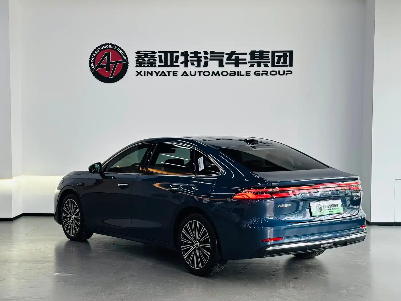 Geely Galaxy Galaxy A7 2025 EM-i фото 6