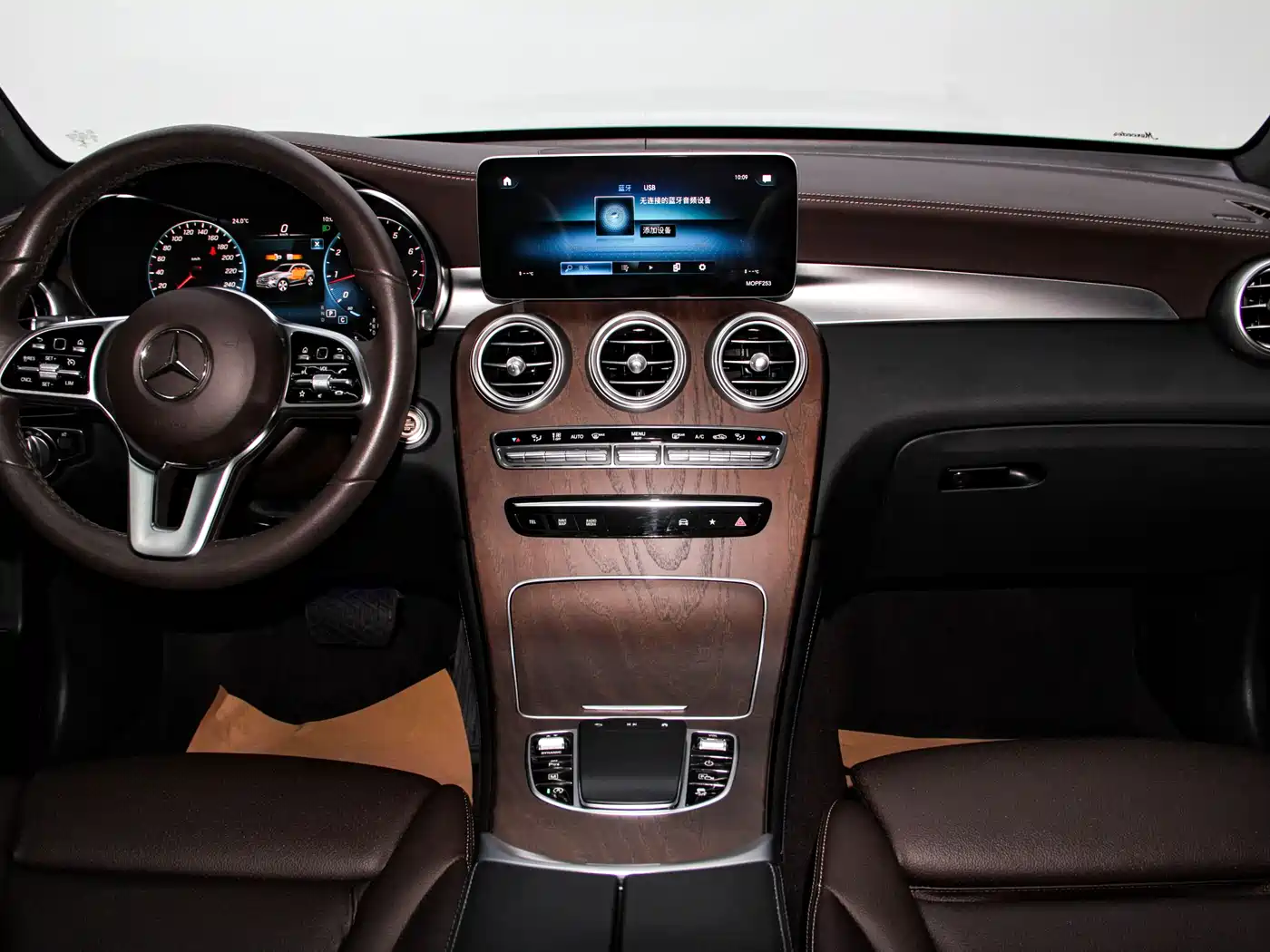 Mercedes-Benz GLC 2022 Model GLC 300 L 4MATIC Dynamic Edition фото 3