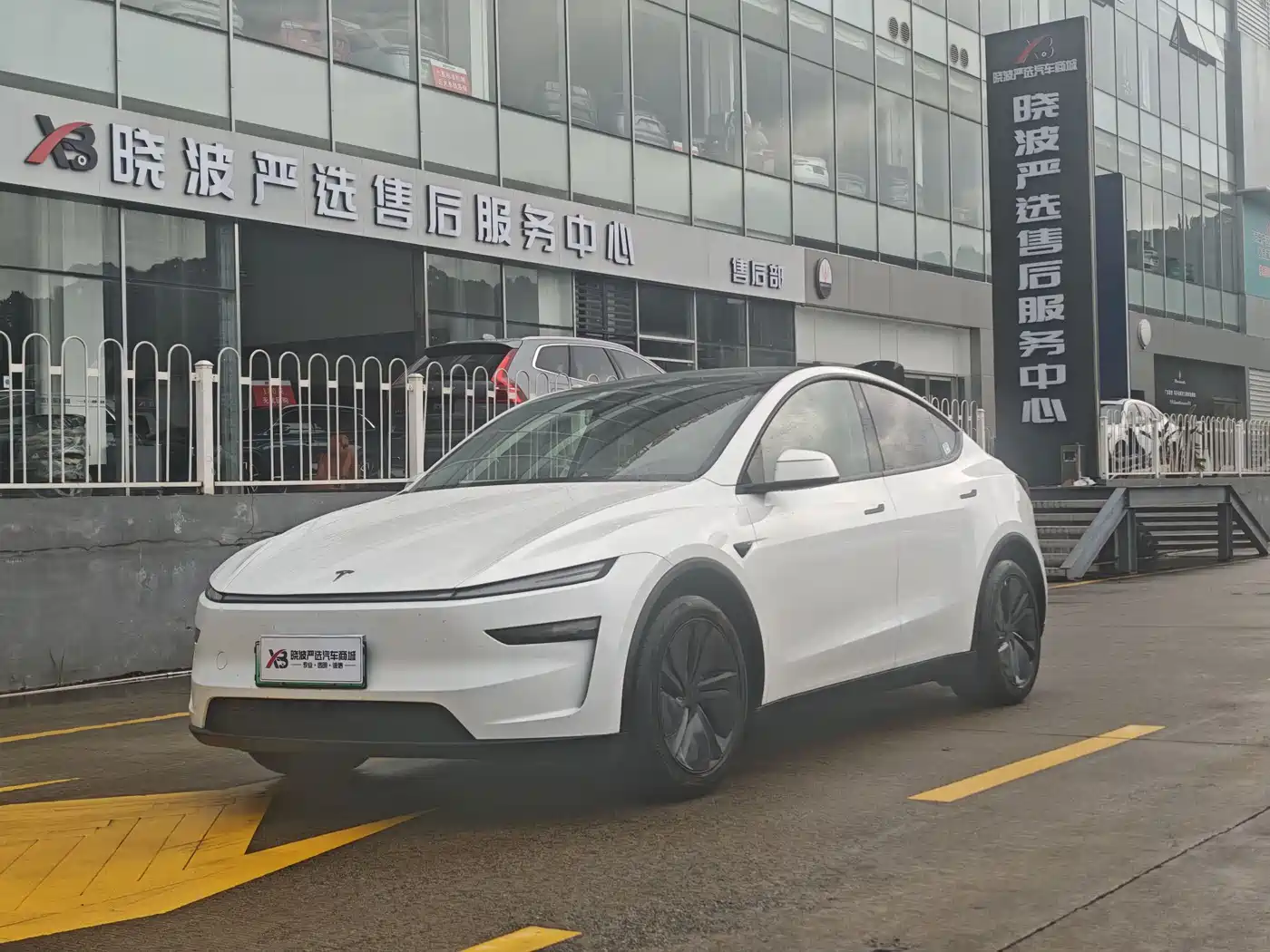 Tesla Model Y 2025 Facelift Long Range All-Wheel Drive
