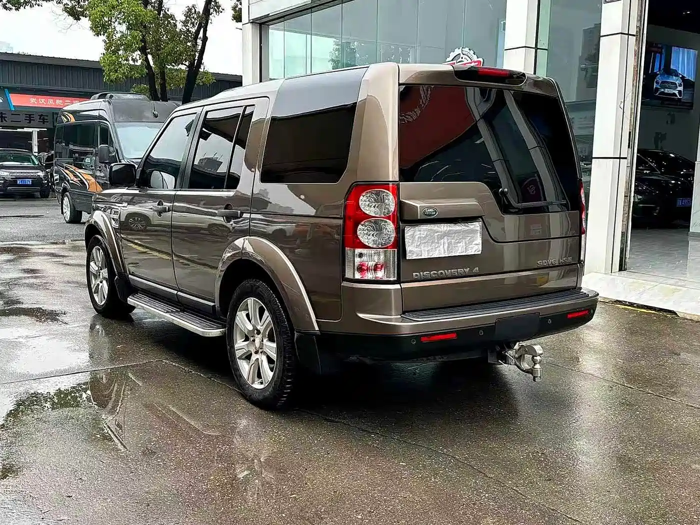Land Rover Discovery 2014 3.0 SDV6 HSE Diesel фото 14