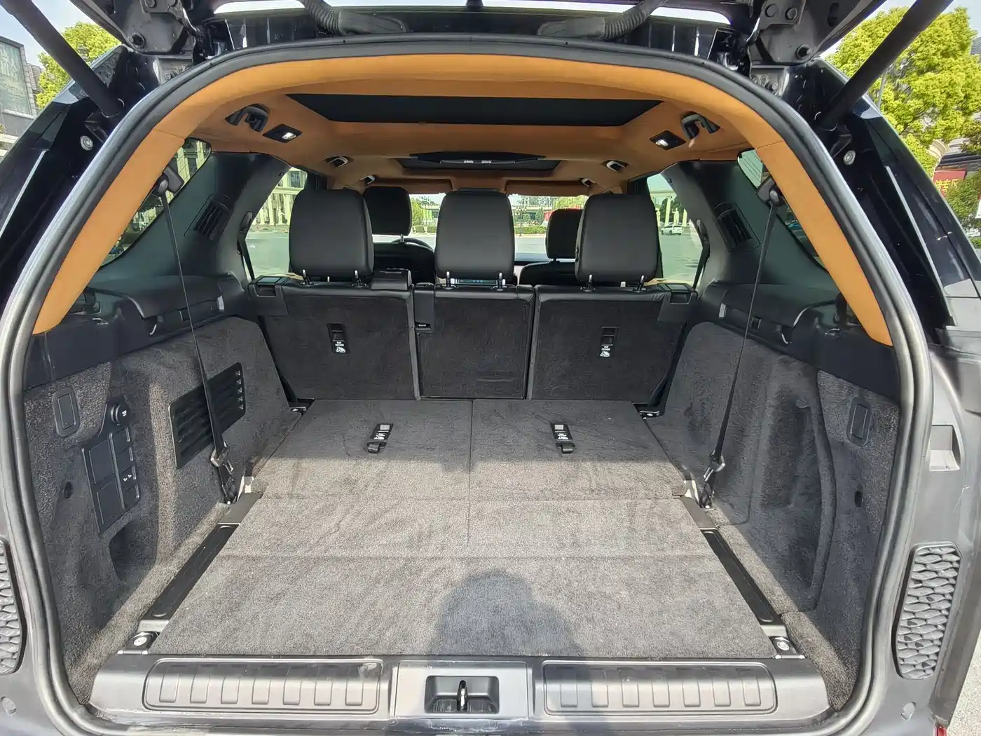 Land Rover Discovery 2020 2.0T SE фото 16