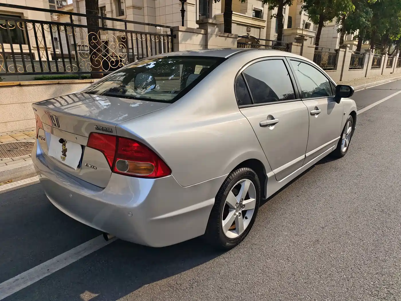 Фото 7 - Honda Civic
