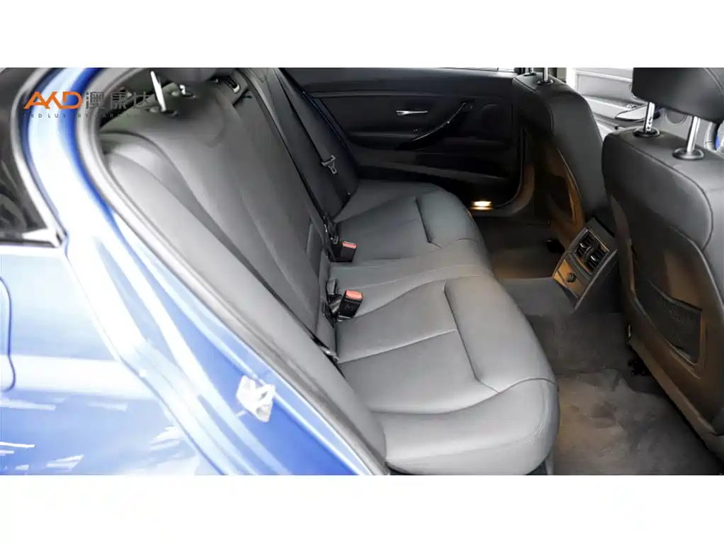 BMW 3 Series 2017 320Li M Sport фото 8