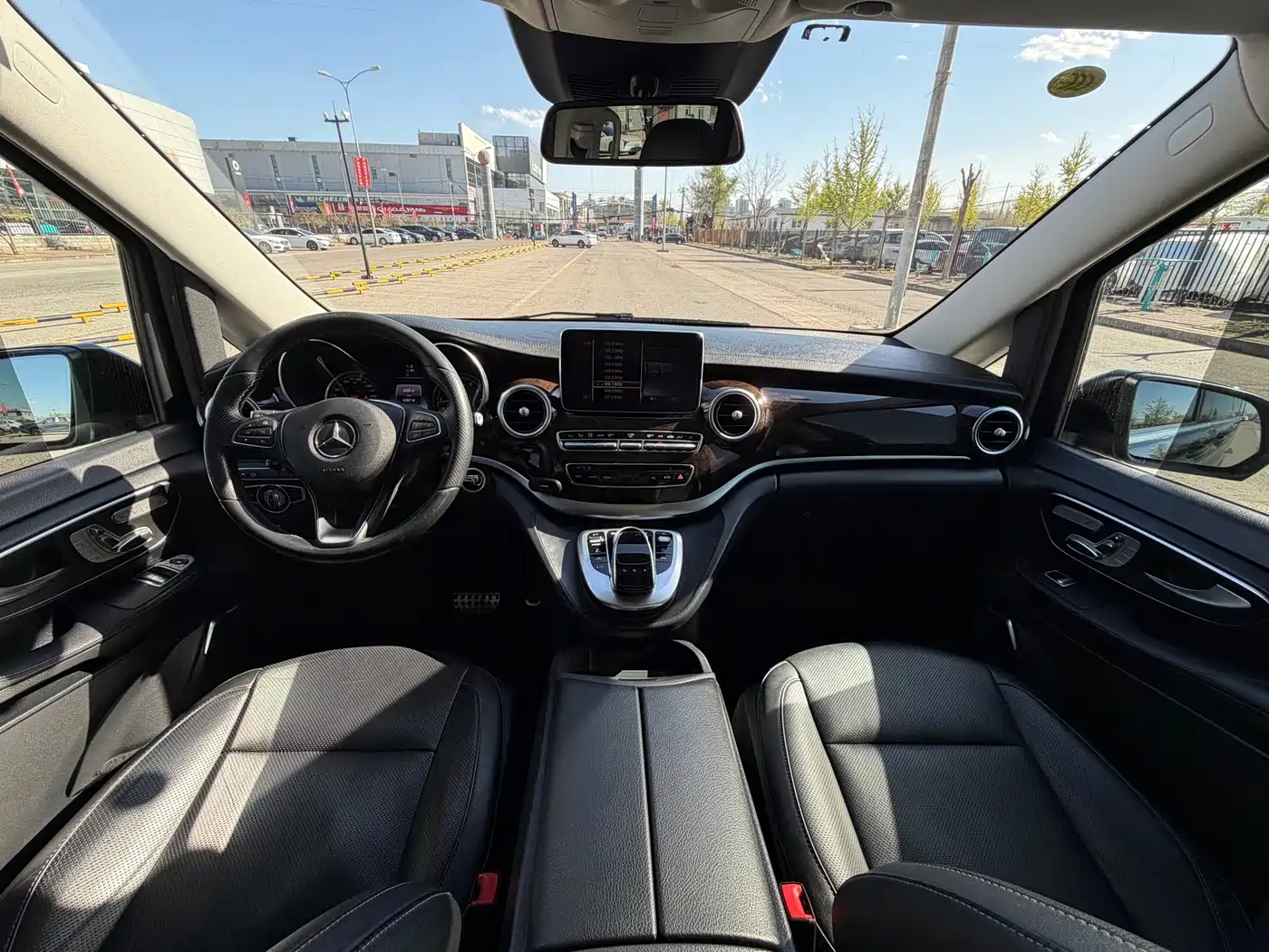 Mercedes-Benz V-Class 2018 V 260 Premium Edition China VI фото 15
