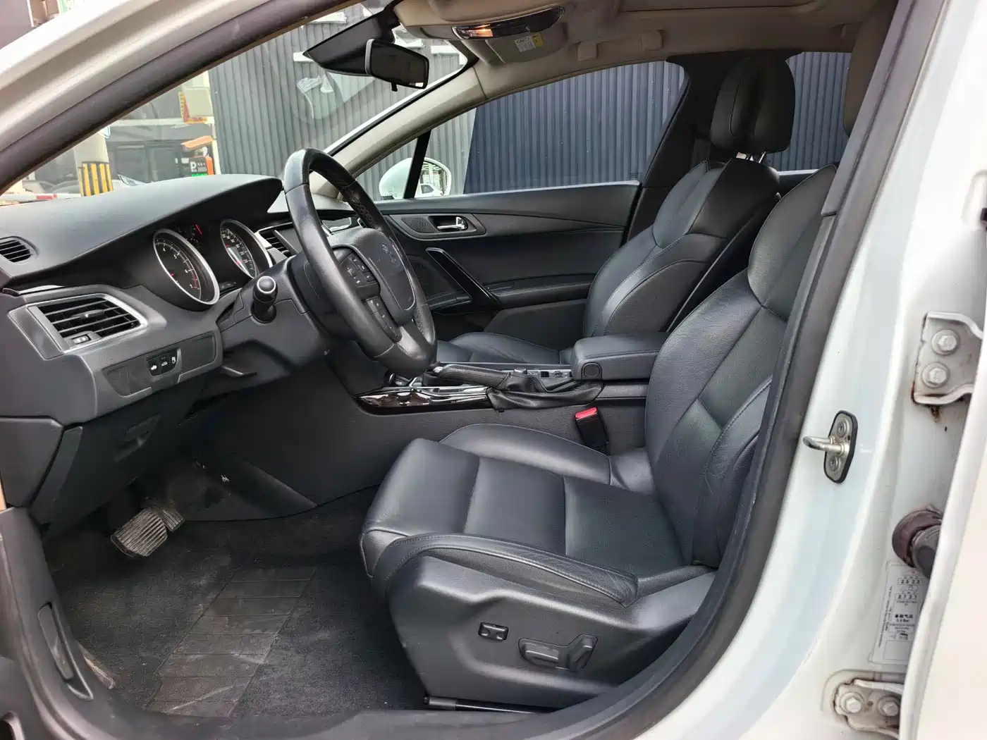 Peugeot 508 2012 2.3L Automatic Smart Edition фото 10