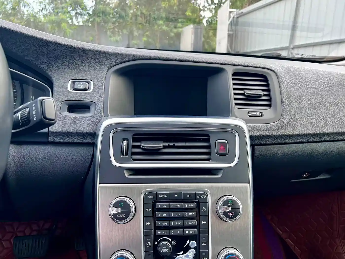 Фото 13 - Volvo S60
