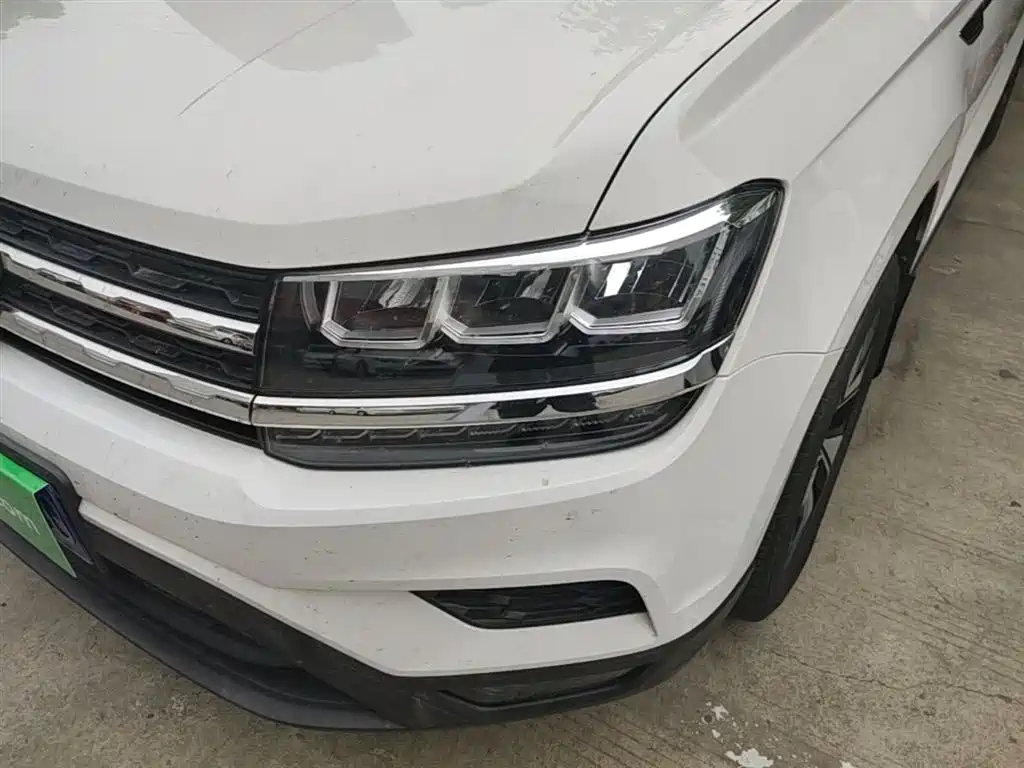 Volkswagen Tharu 2020 280TSI 2WD Comfort Edition China VI фото 24