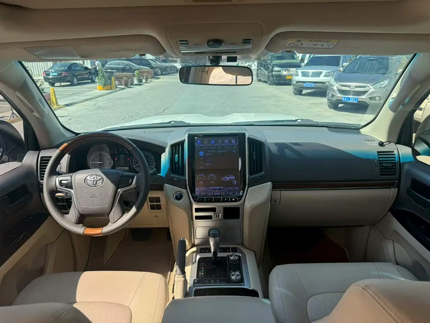 Toyota Land Cruiser (Import) 2019