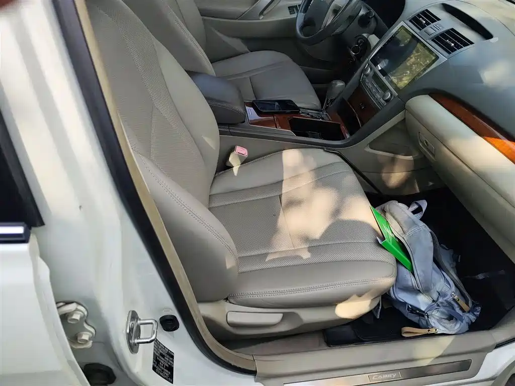 Toyota Camry 2013 200E Classic Elite Edition фото 25