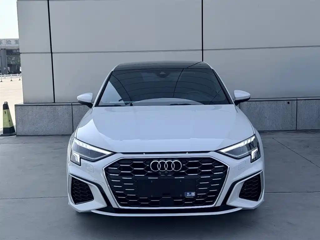 Audi A3 2022 A3L Limousine 35 TFSI Style Sport фото 2