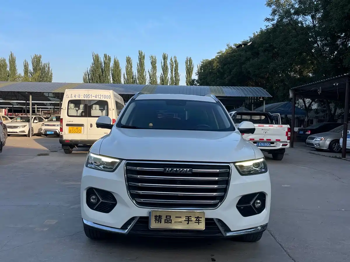 Photo 2 - Haval H6