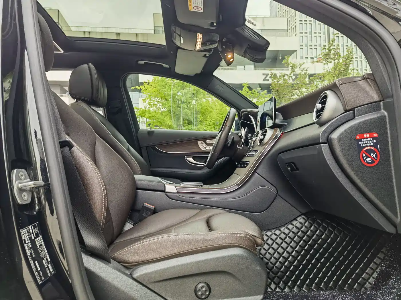 Mercedes-Benz GLC 2020 Facelift GLC 300 L 4MATIC Luxury фото 15