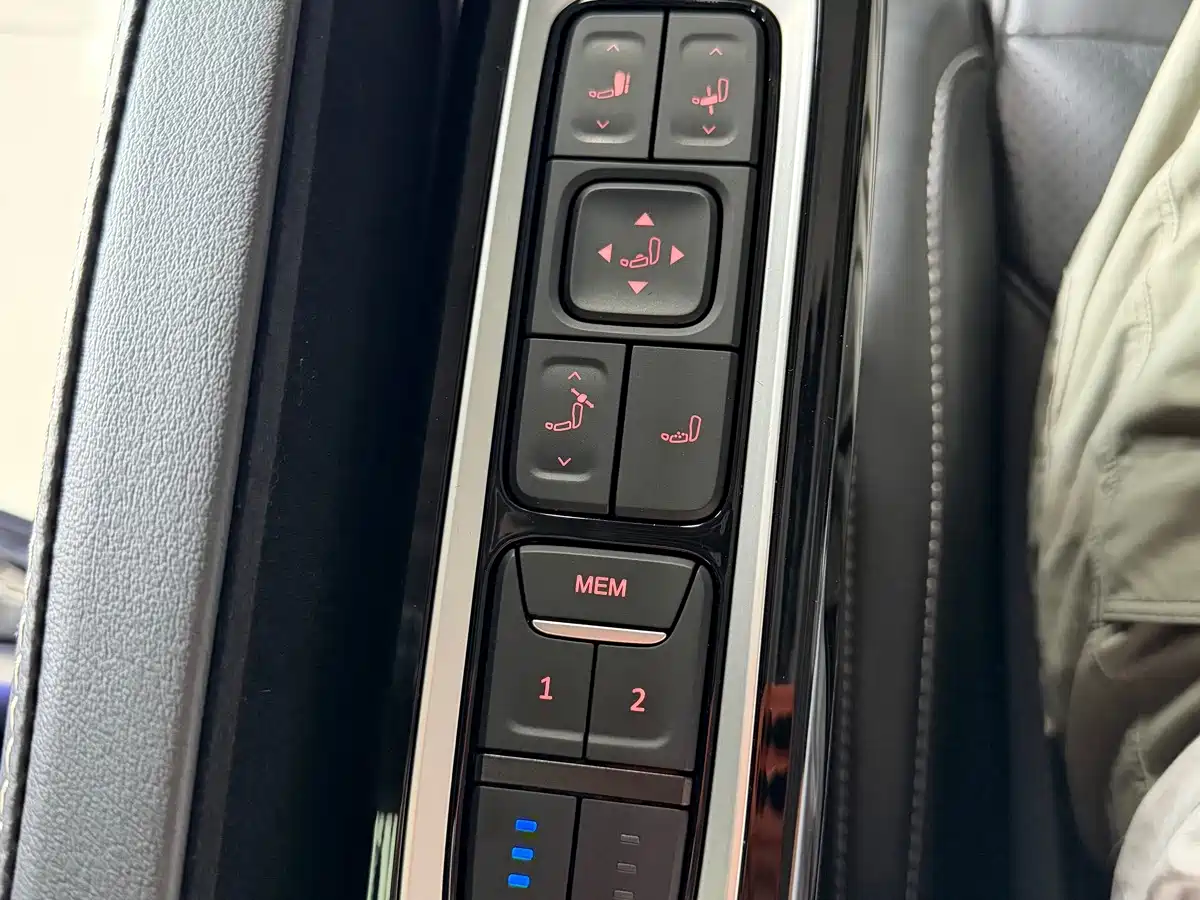 Photo 9 - SAIC Maxus Maxus G20