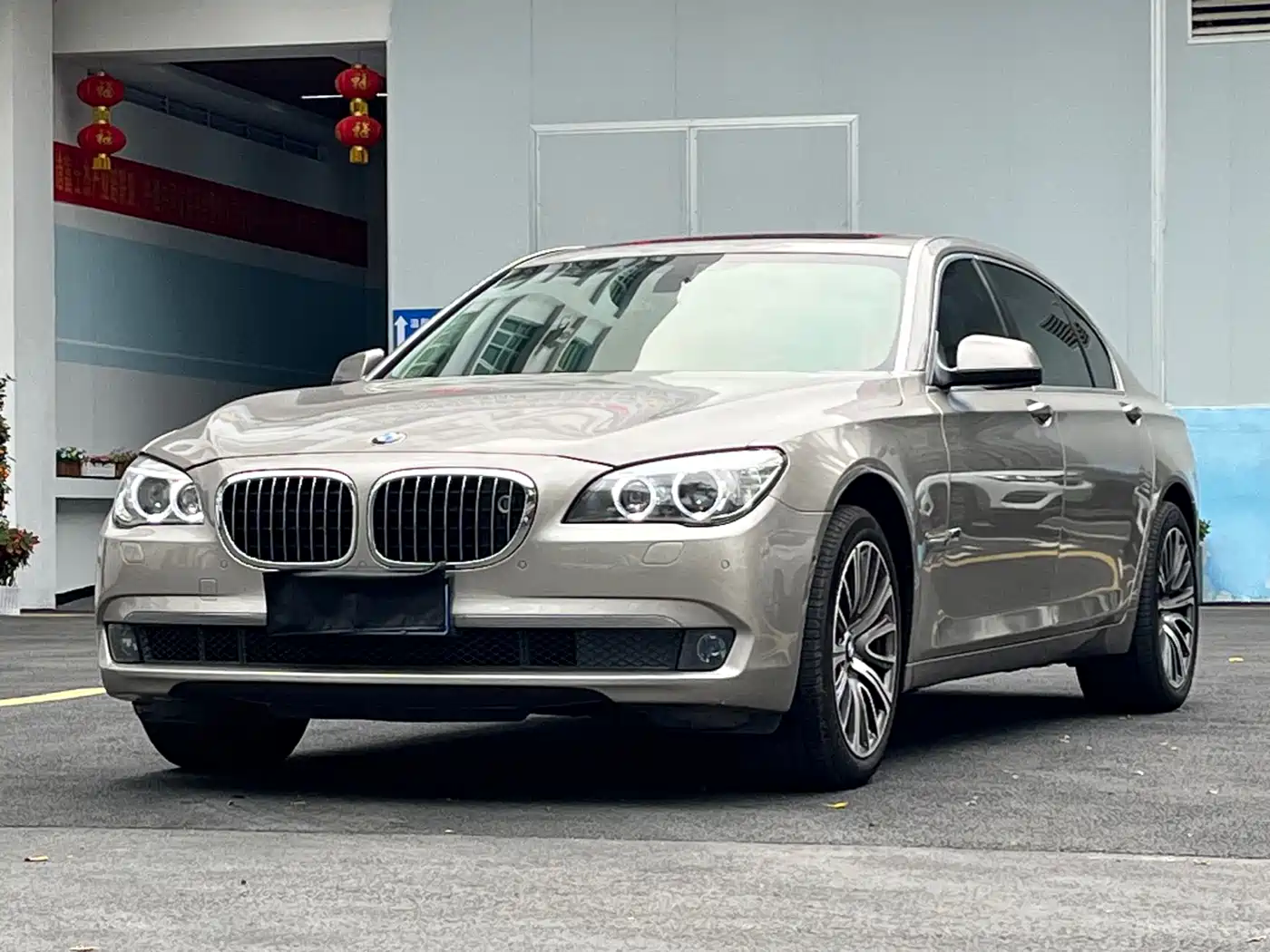 BMW 7 Series 2009 740Li Premium