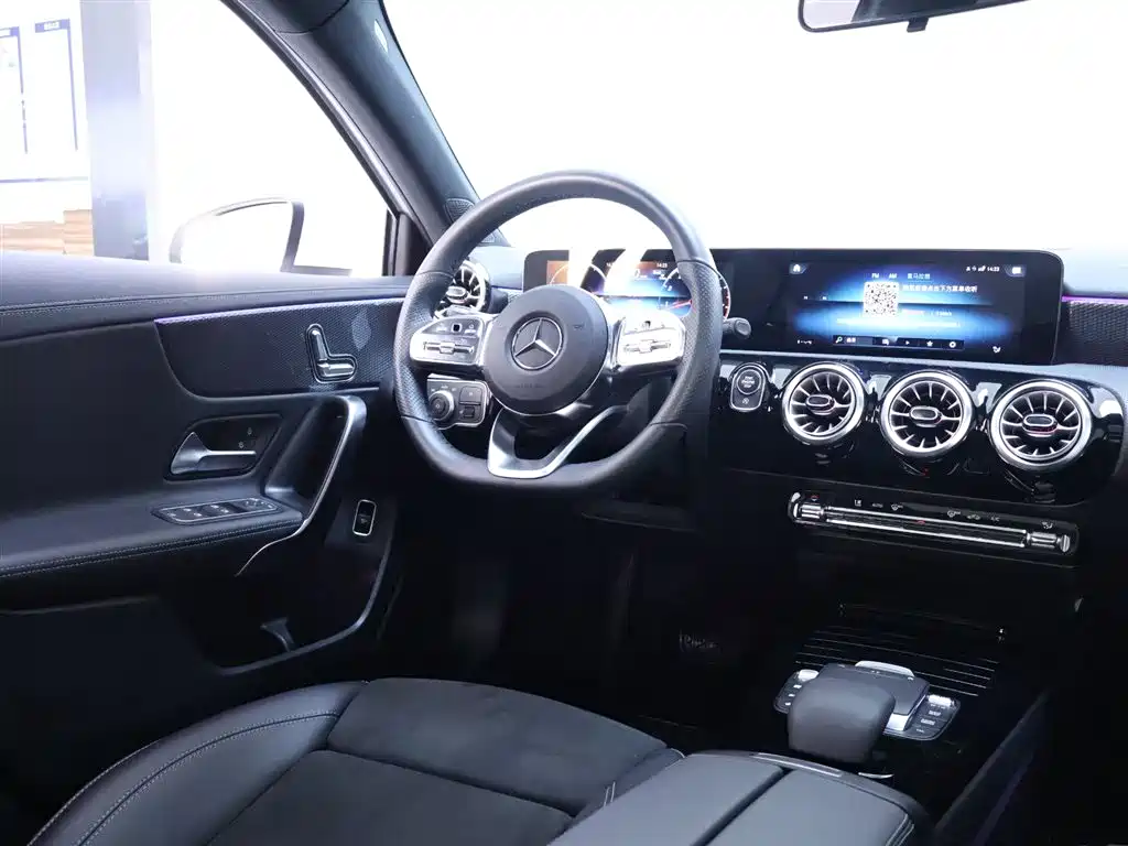 MERCEDES-BENZ A CLASS