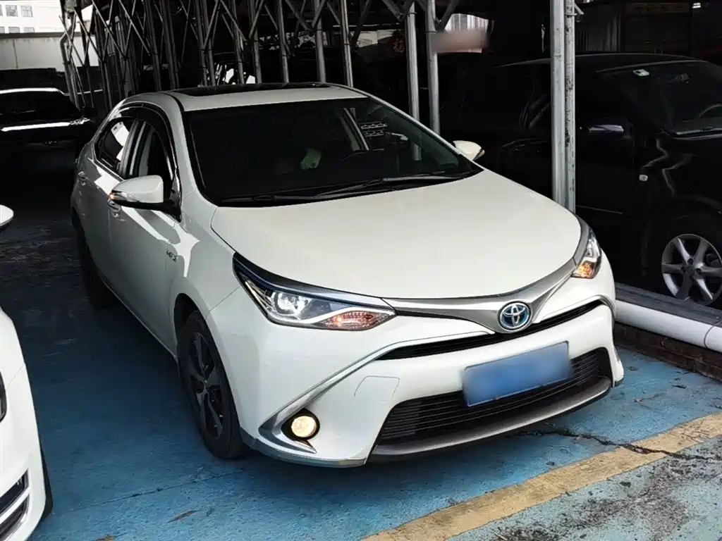 Toyota Levin 2017 Facelift Hybrid 1.8H V E-CVT Luxury Version China V фото 4