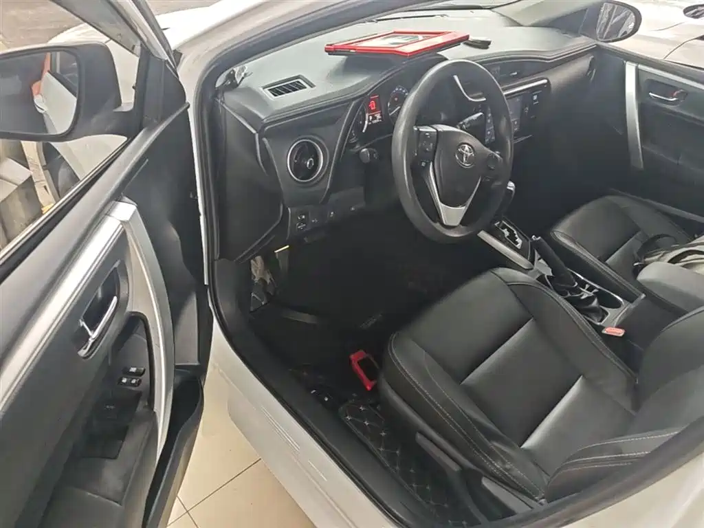 Toyota Corolla 2017 Facelift 1.2T S-CVT GL-i фото 12