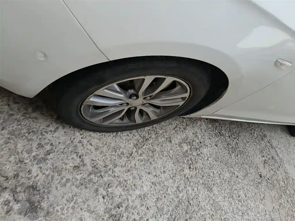 Buick Excelle 2018 18T Automatic Flagship фото 23