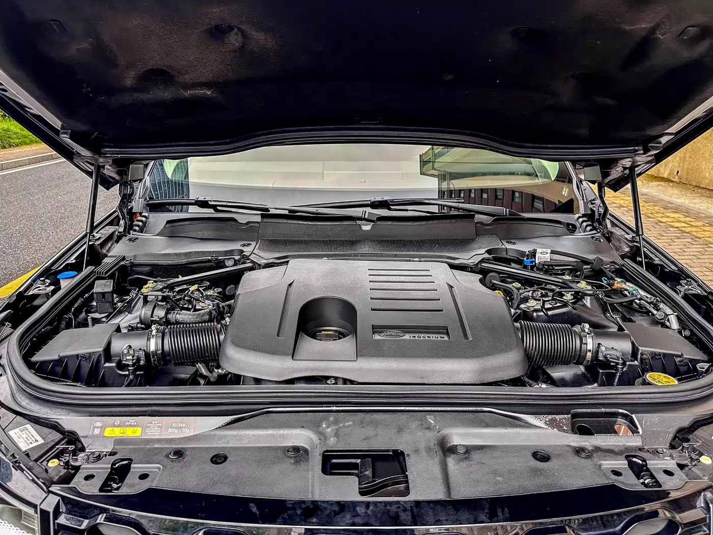 Land Rover Discovery 2021 360PS R-Dynamic SE фото 17