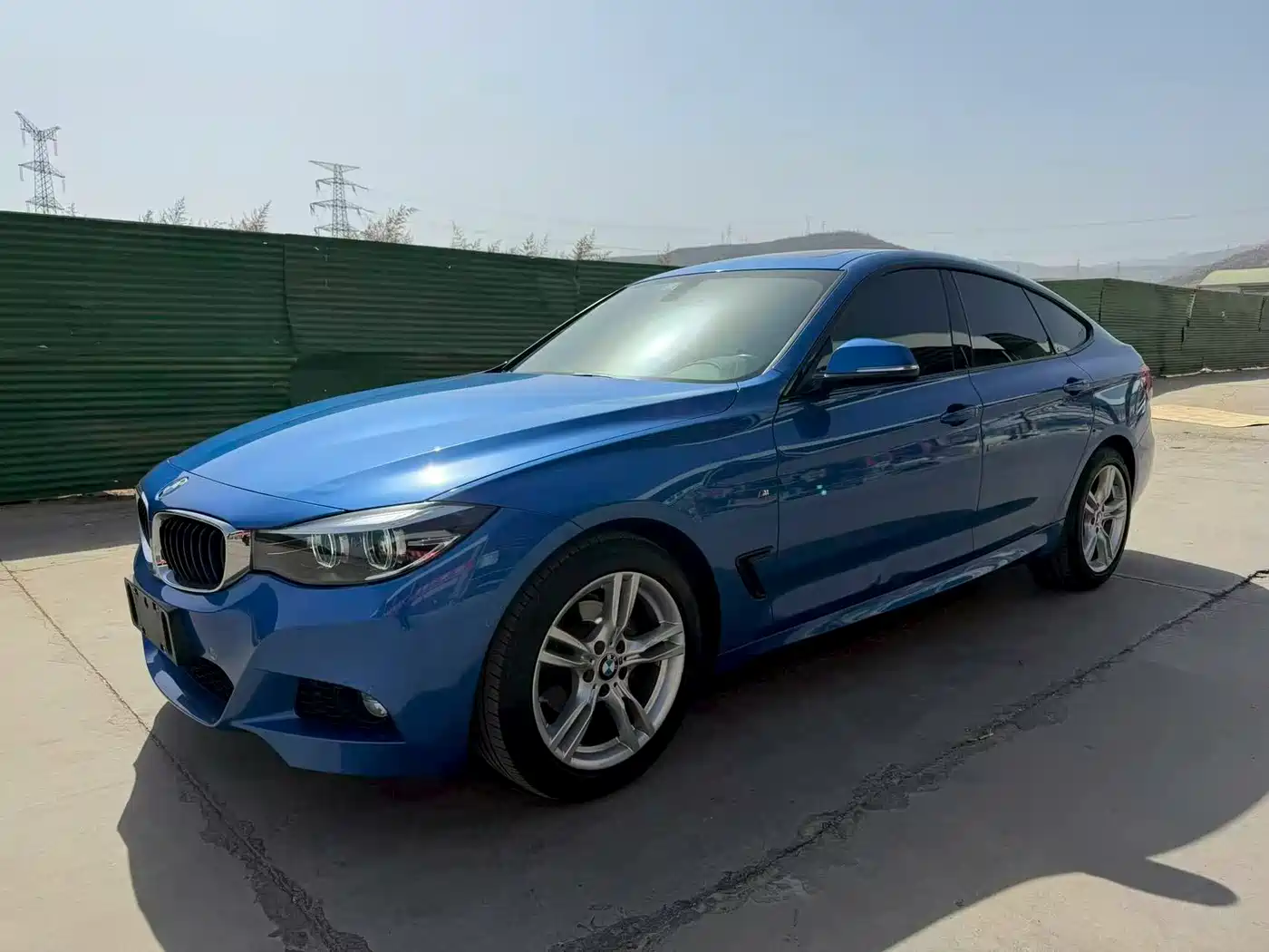 BMW 3 Series GT 2018 320i M Sport