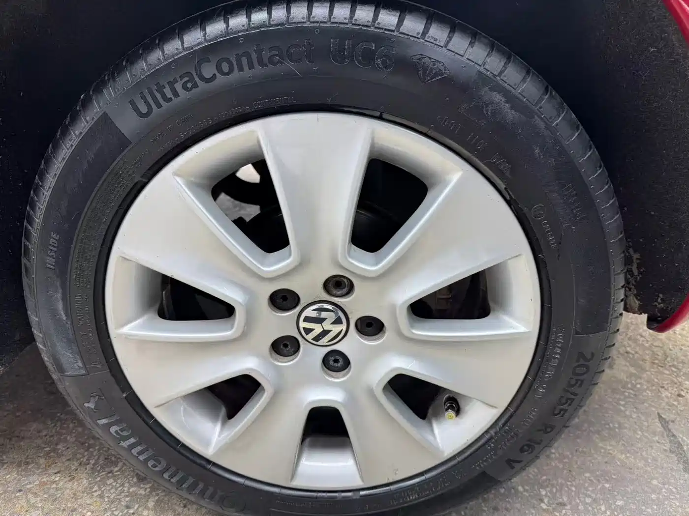 Volkswagen Beetle 2010 Model 1.6 AT фото 9
