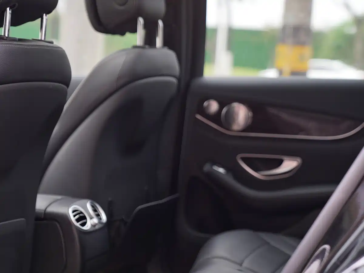 Mercedes-Benz GLC 2018 GLC 260 4MATIC Luxury фото 10