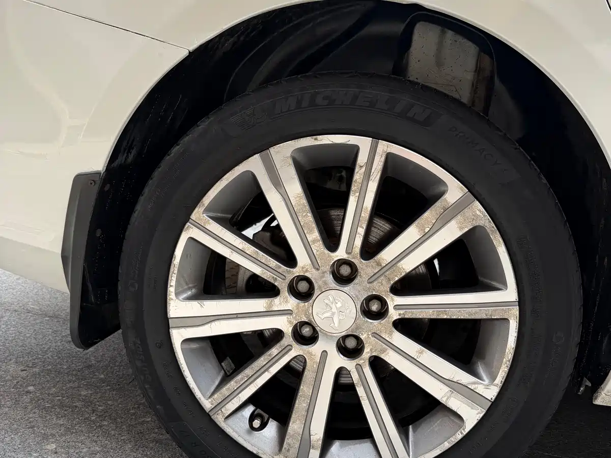 Peugeot 408 2016 1.6T Automatic Luxury Edition фото 17