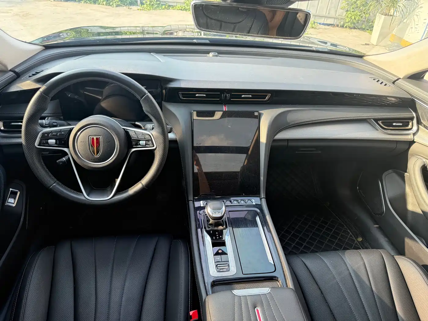 Hongqi H5 2023 2.0T Auto Smart Connect Flag Comfort фото 9