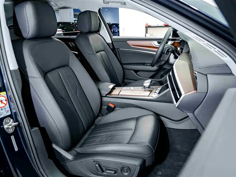 Audi A6 (Import) 2021 allroad quattro Explorer 55 TFSI Premium Off-road фото 19