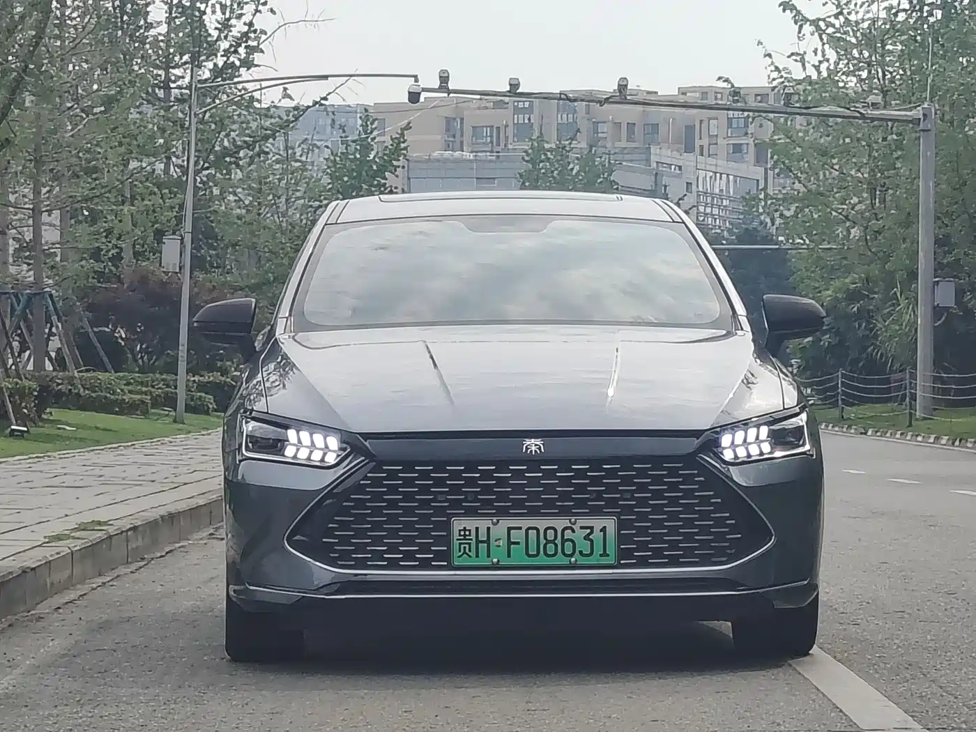 BYD Qin PLUS 2021 DM-i 55KM Flagship фото 2