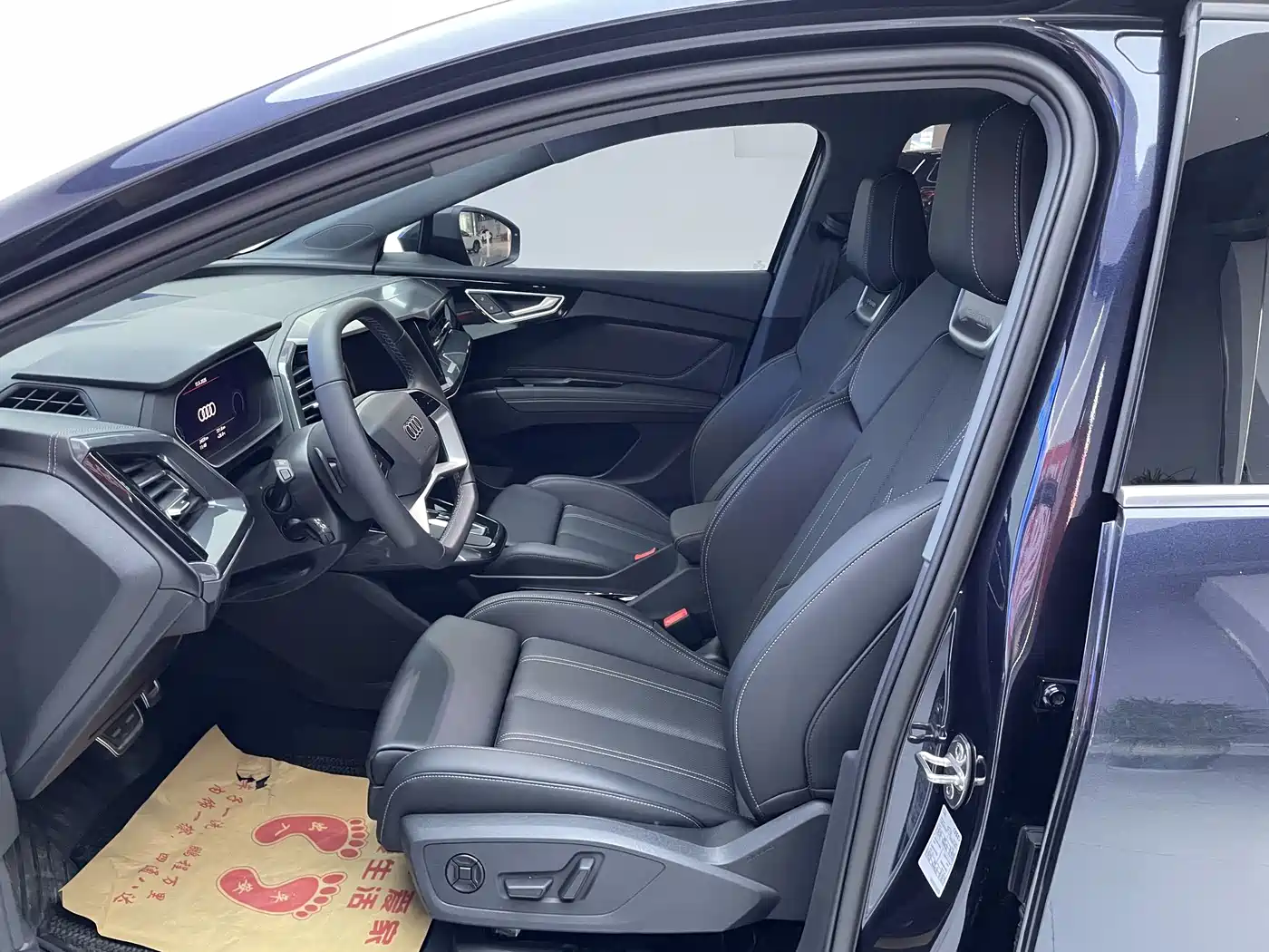 Audi Q4 e-tron 2024 40 e-tron Creation Edition фото 7
