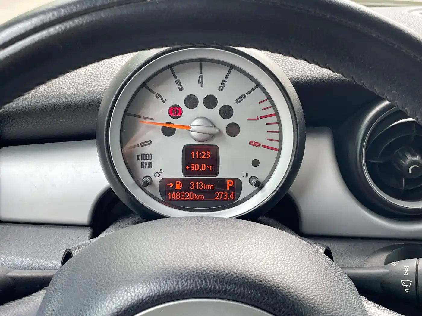 MINI CLUBMAN 2010 2010 1.6L COOPER Cheer