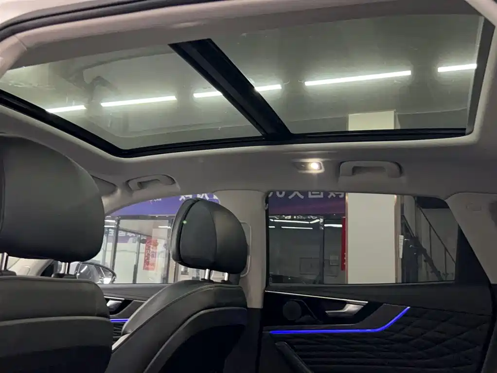 Hongqi HS5 2022 2.0T Smart Connect 4WD Flagship фото 3