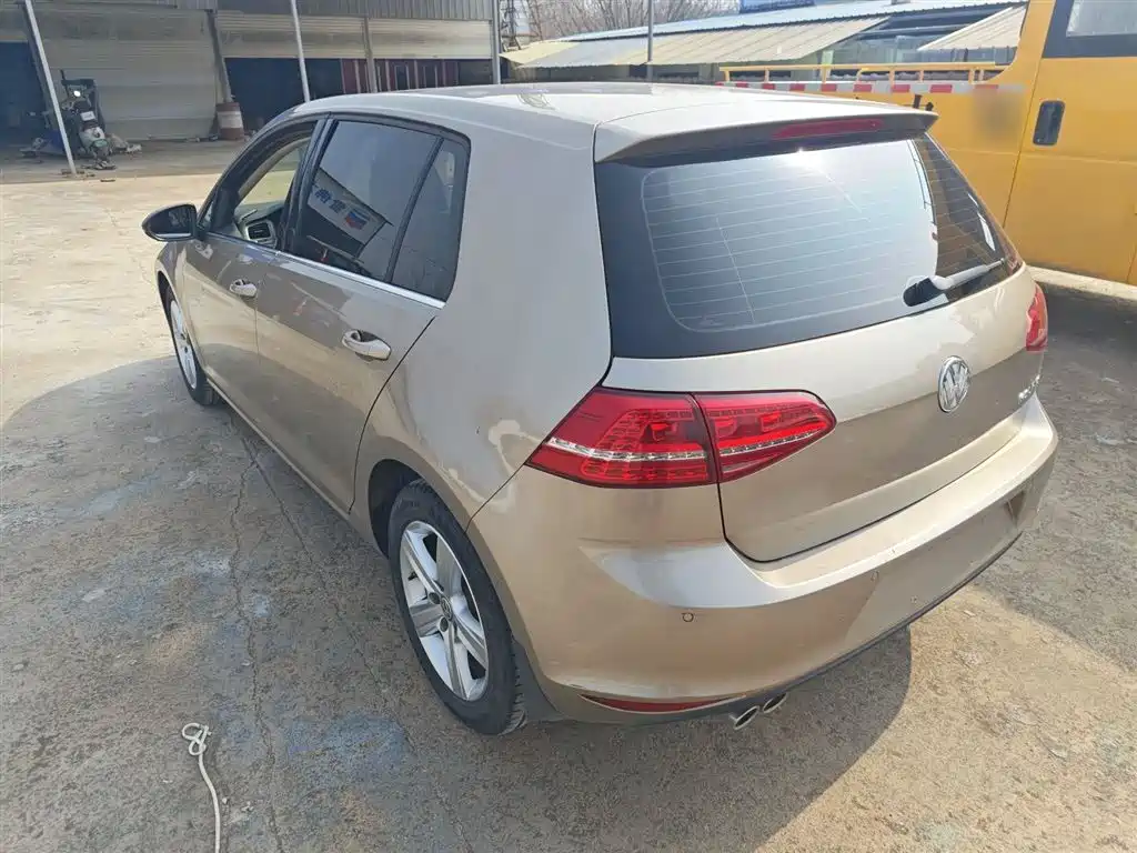 Volkswagen Golf 2015 1.4TSI Automatic Comfort фото 23