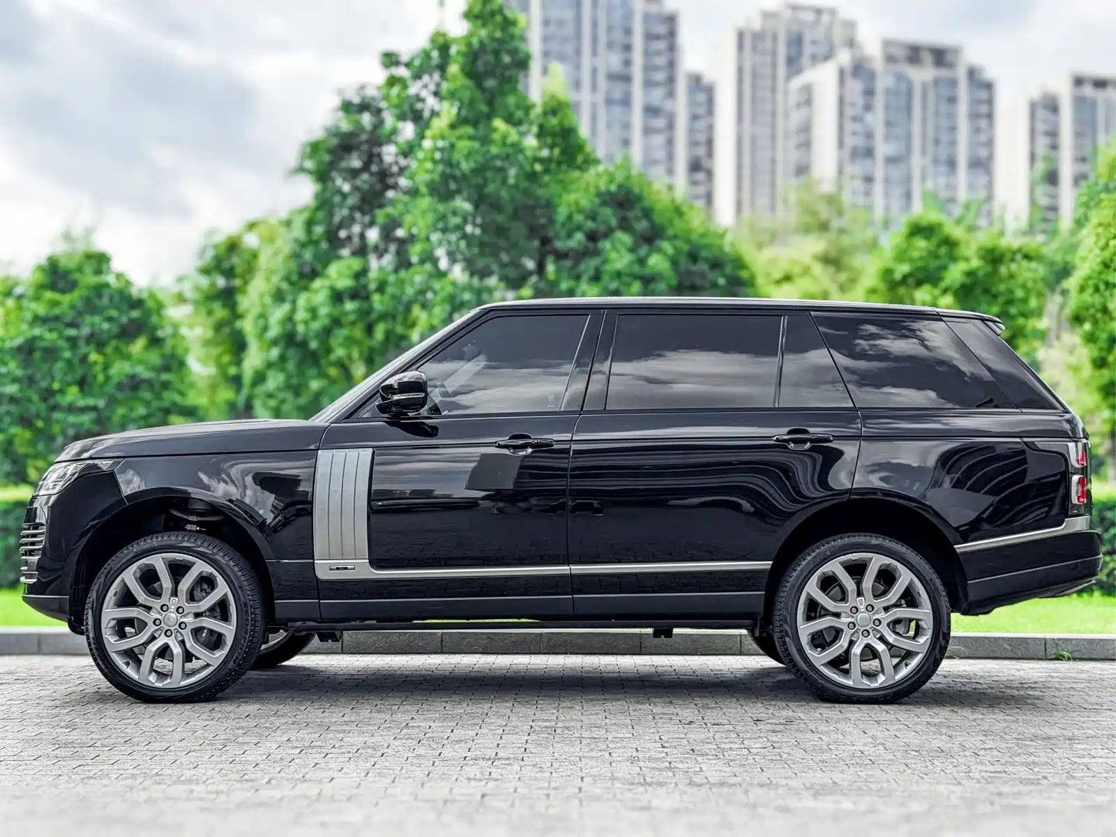 Фото 3 - Land Rover Range Rover