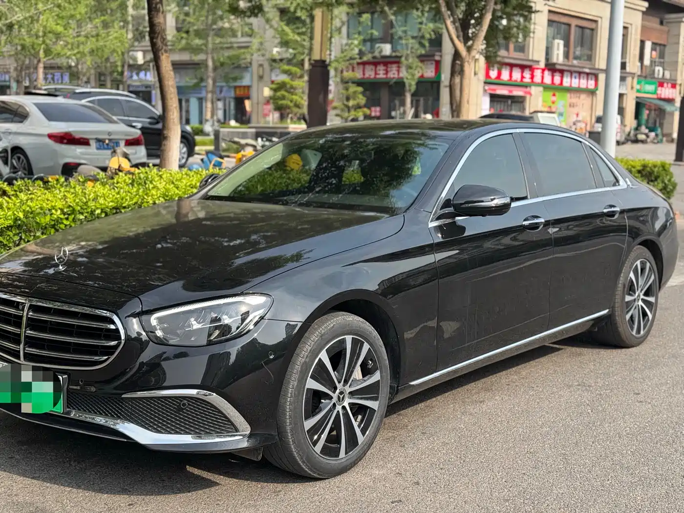 Mercedes-Benz E-Class New Energy 2022 Facelift II E 350 e L Plug-in Hybrid Sedan