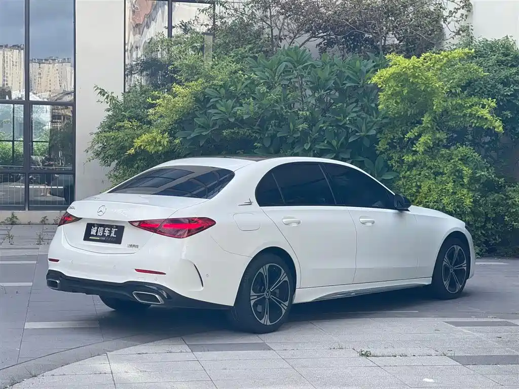 Mercedes-Benz C-Class 2022 Facelift C 260 L Night Edition Sport фото 9
