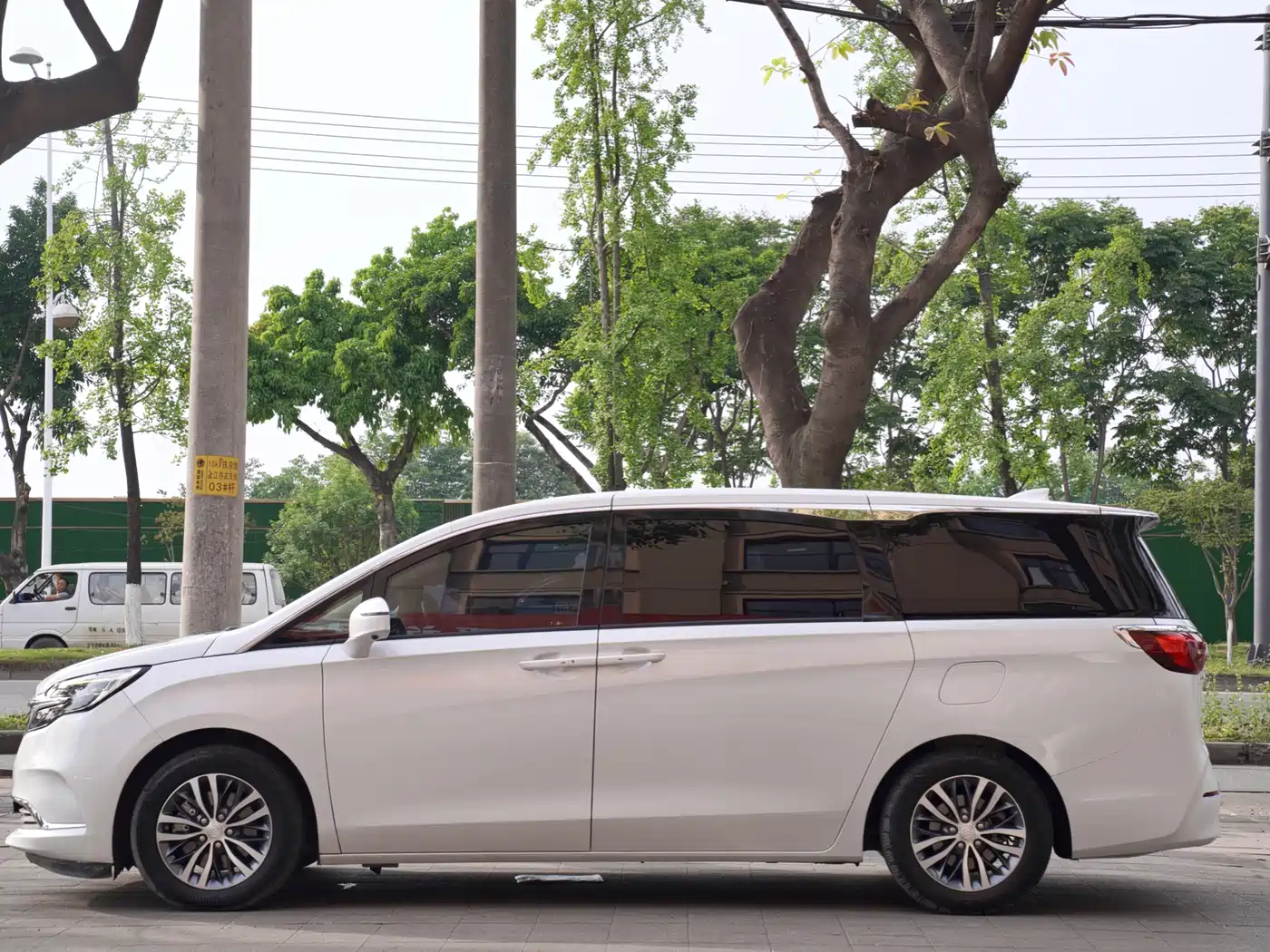 Buick GL8 2021 ES Landlord 653T Flagship фото 3