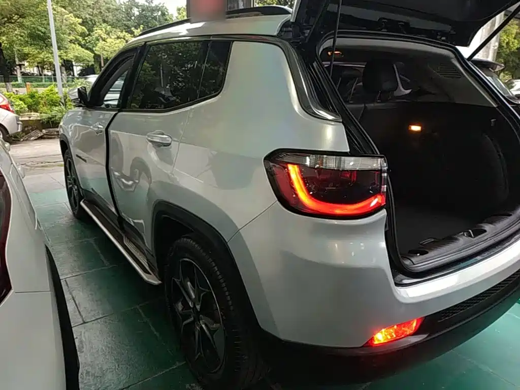 Jeep Compass 2017 2017 200T Auto Premium Edition