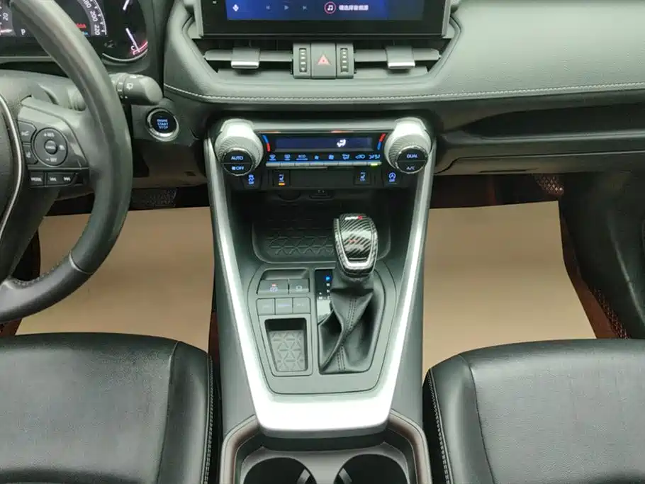 Toyota RAV4 Rongfang 2022 2.0L CVT 2WD Trend Plus Edition фото 16