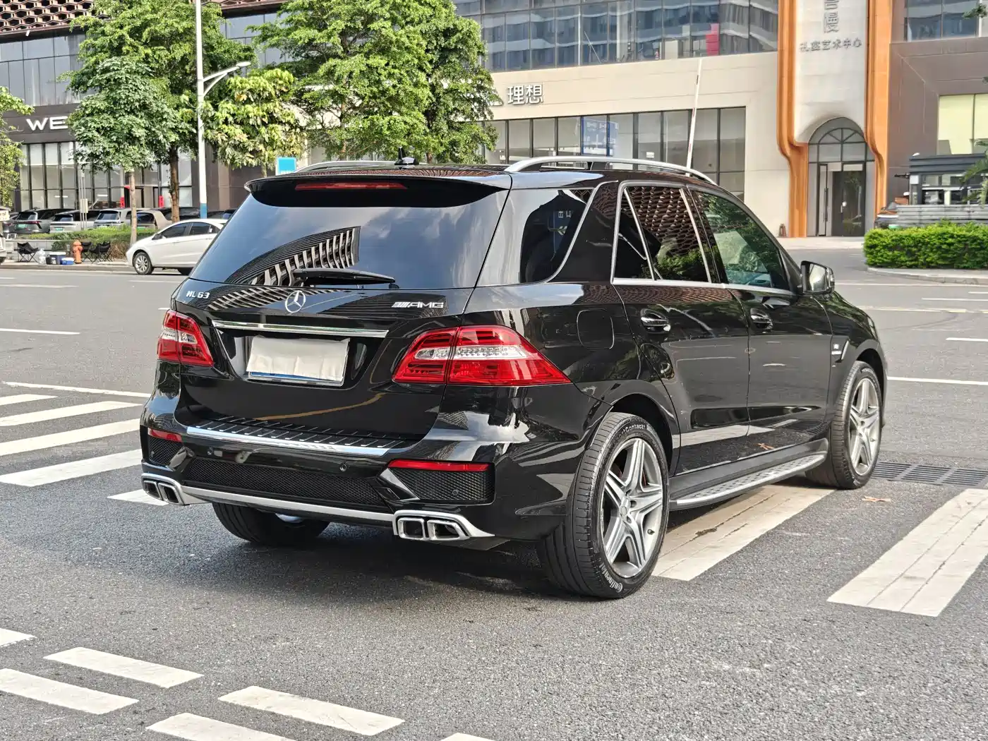 Mercedes-Benz M-Class AMG 2014 AMG ML 63 фото 4