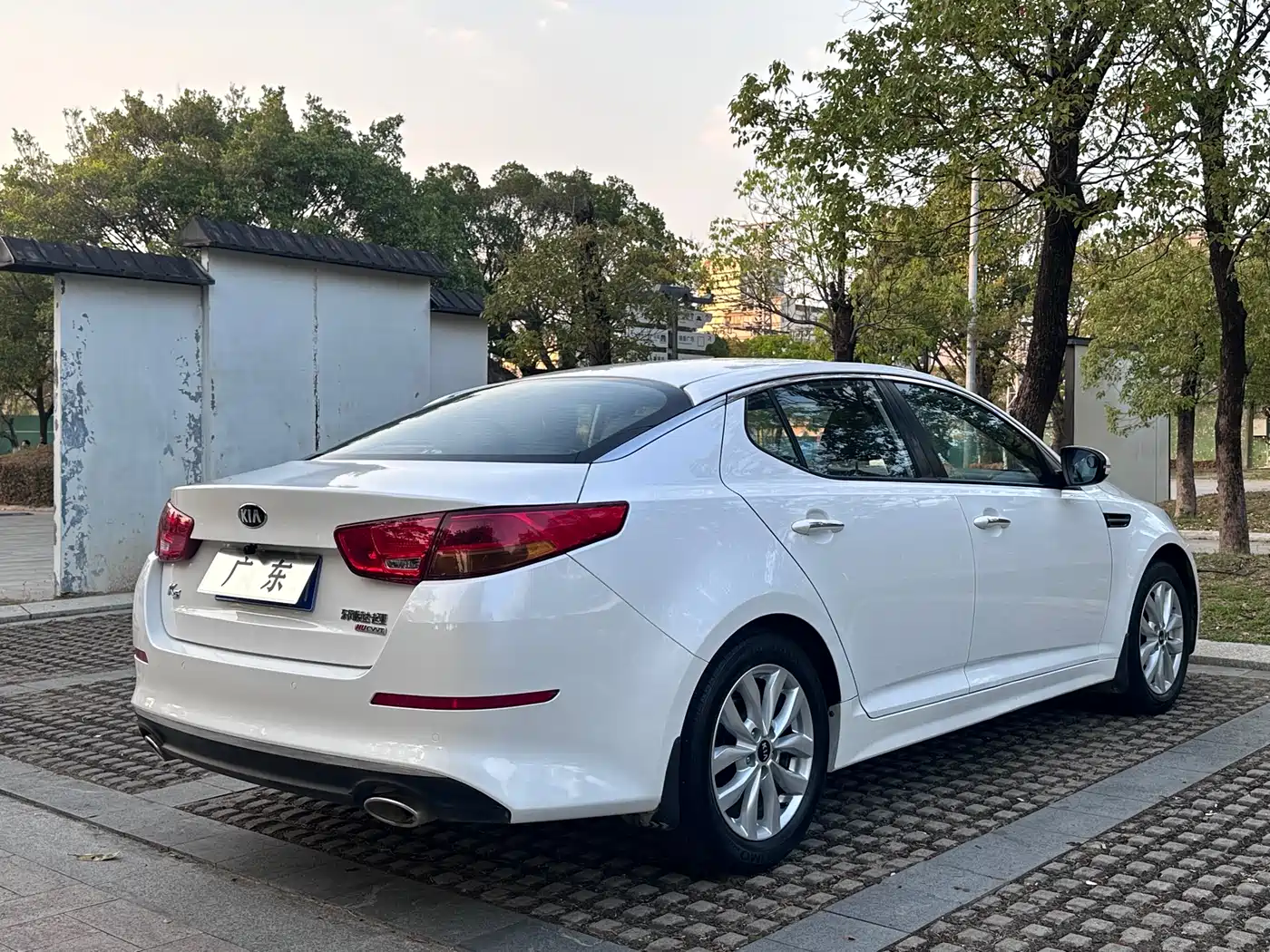 Kia K5 2015 2.0L Automatic GLS фото 7
