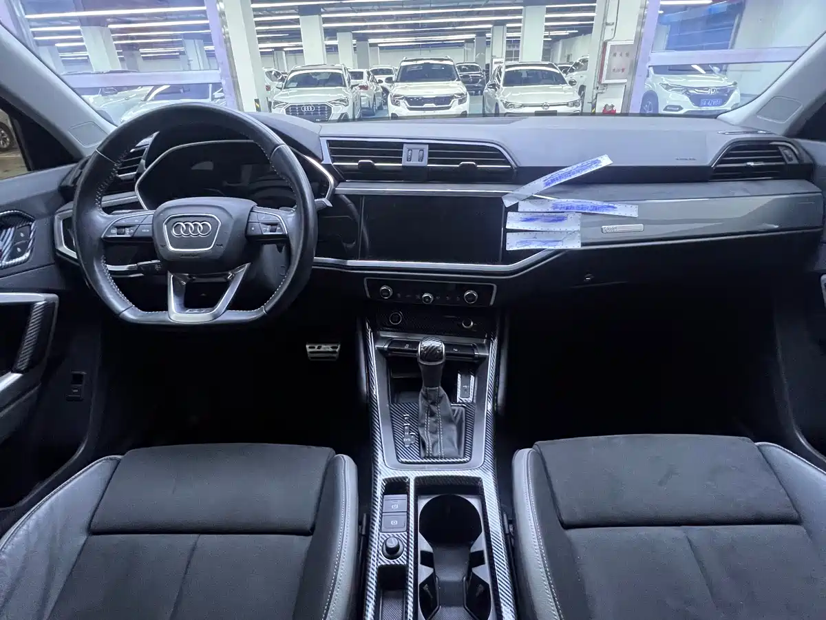 Audi Q3 2022 35 TFSI Fashion Dynamic фото 13
