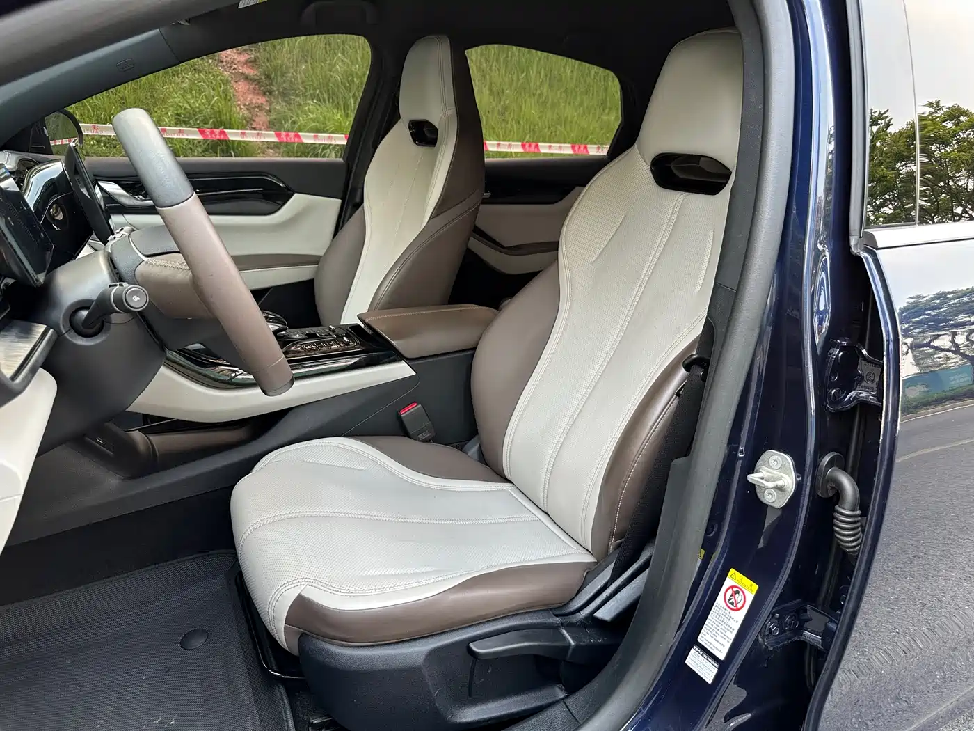 BYD Qin PLUS 2024 Glory Edition DM-i 55KM Leading фото 10