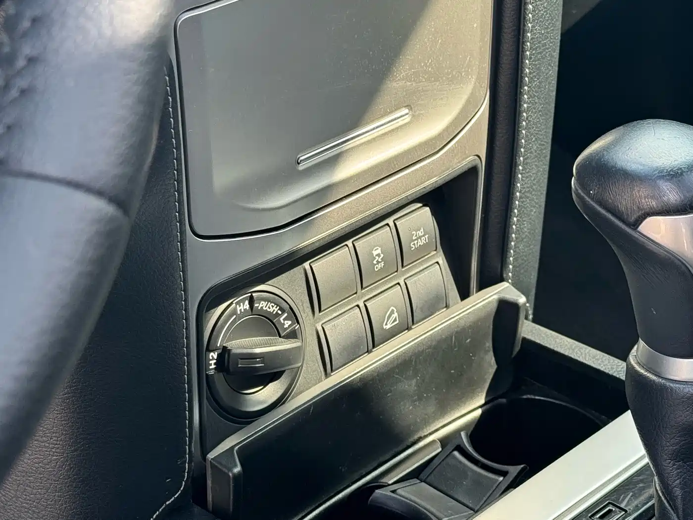 Toyota Prado 2019 3.5L Automatic TX-L Zunxiang Edition with Rear-mounted Spare Tire фото 25