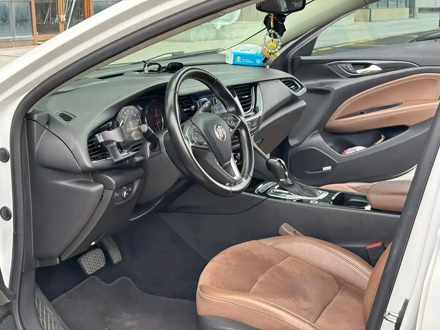 صورة 5 - Buick Regal
