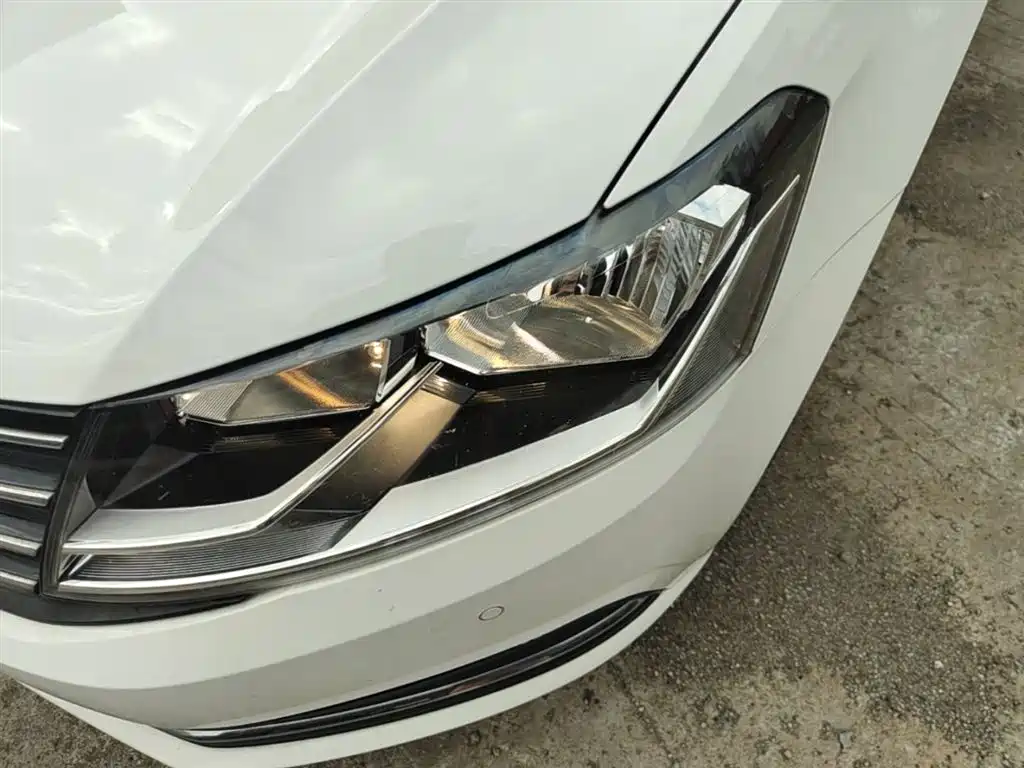 Volkswagen Lavida 2017 1.6L Automatic Comfort Edition фото 24